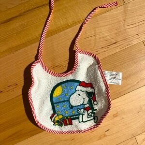 Vintage snoopie baby bib